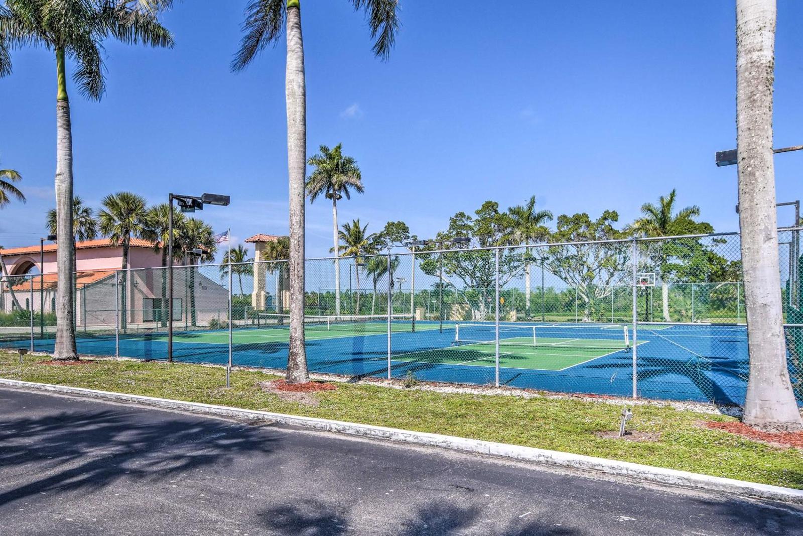 Port of the Islands Apt - Near The Everglades Main image 2